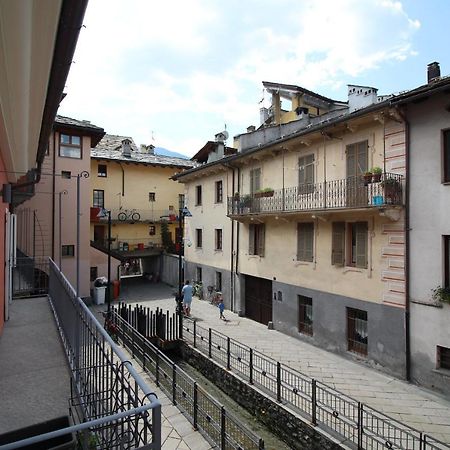 Appartamento Porta Praetoria - Affitti Brevi Italia Aosta Exterior foto