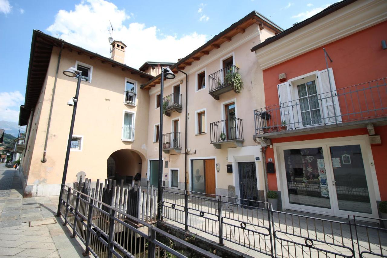 Appartamento Porta Praetoria - Affitti Brevi Italia Aosta Exterior foto